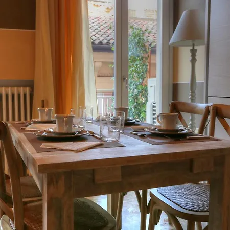 Guest house La Casetta Di Lina And Verona