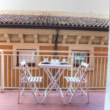 Guest house La Casetta Di Lina And Verona