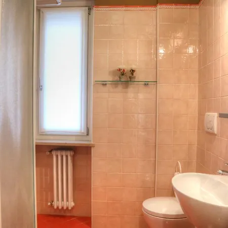 Guest house La Casetta Di Lina And 3*