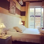 게스트하우스 La Casetta Di Lina And